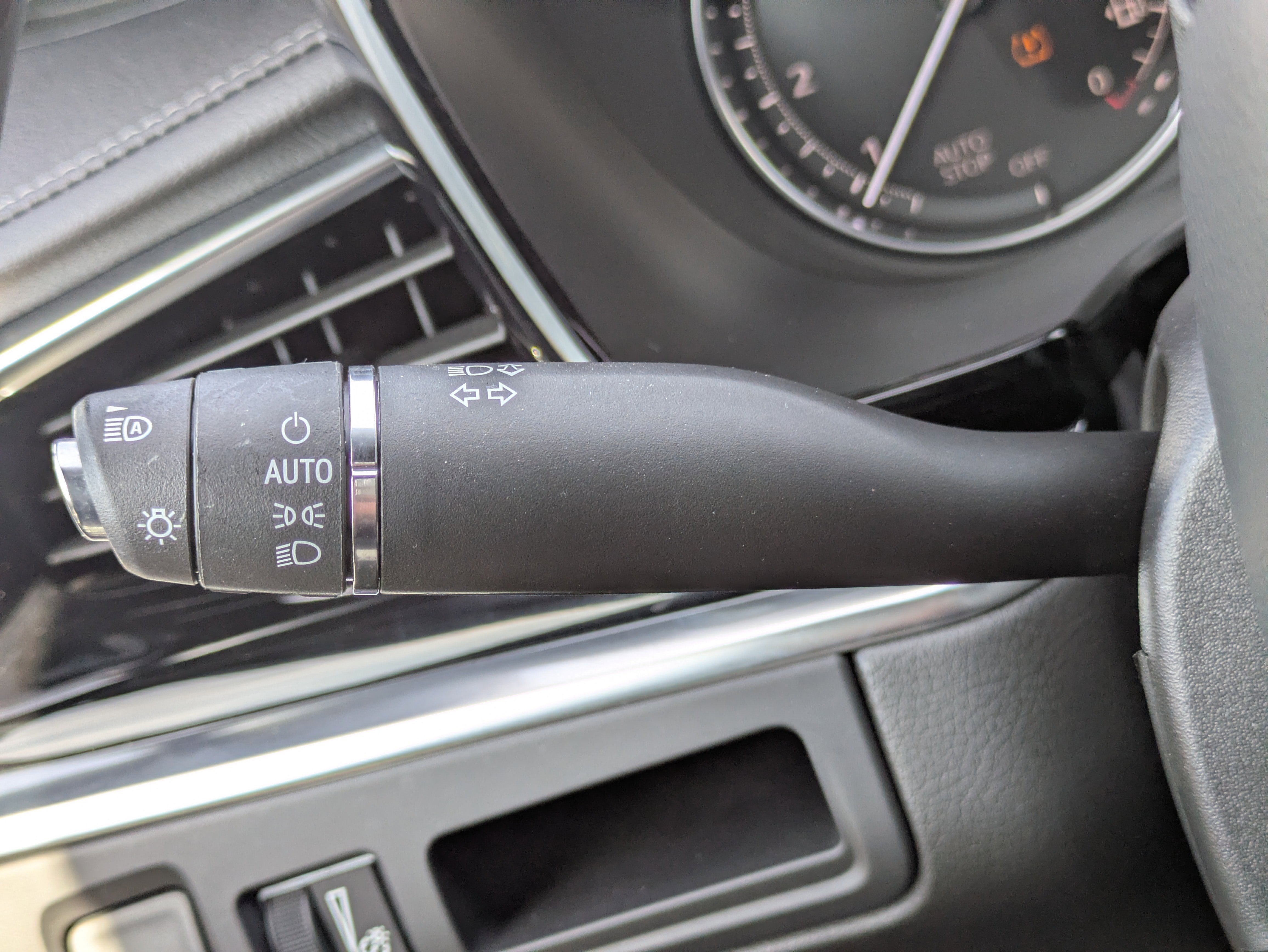 2024 Cadillac XT6 FWD Luxury