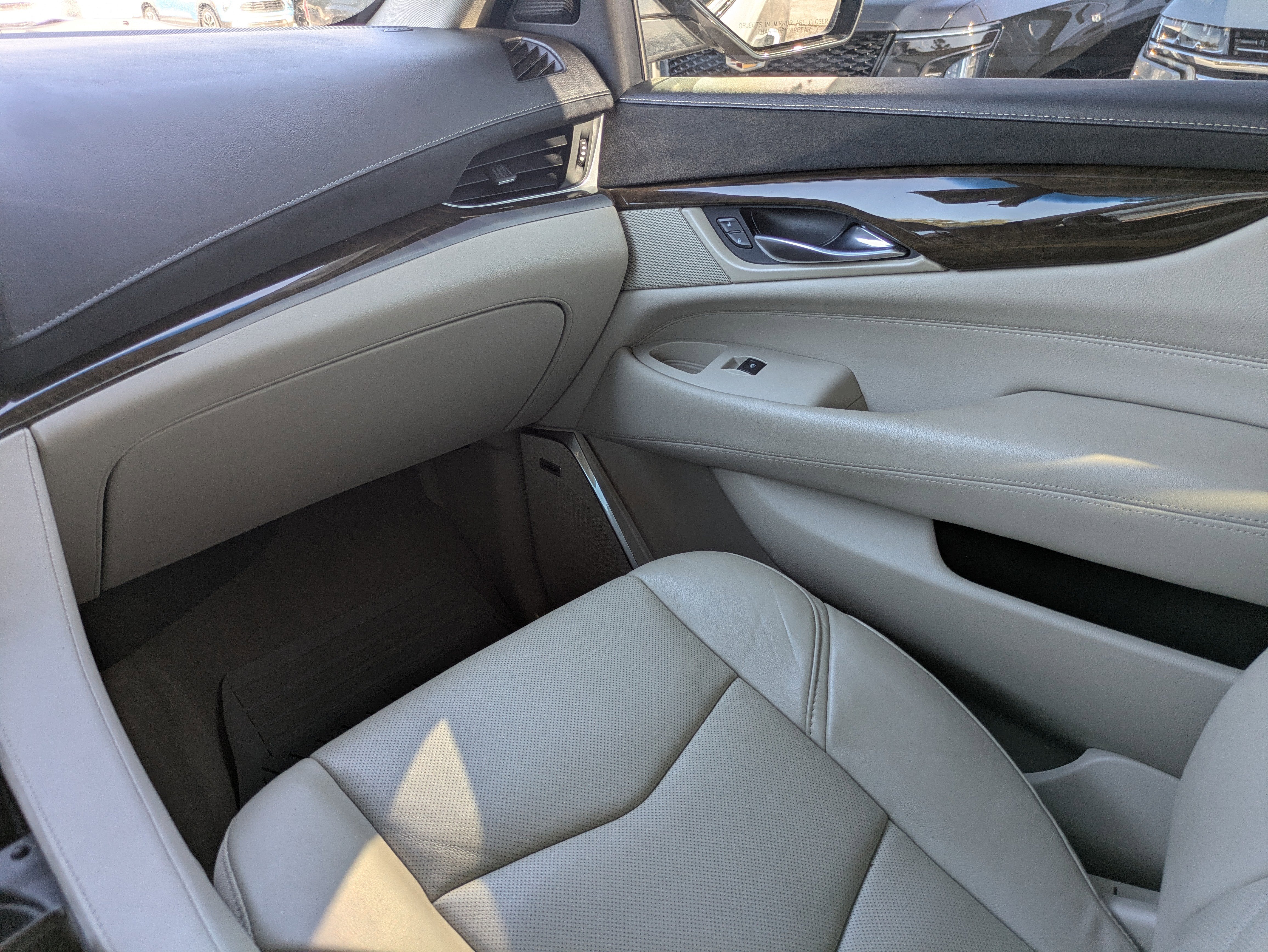 2018 Cadillac Escalade Luxury