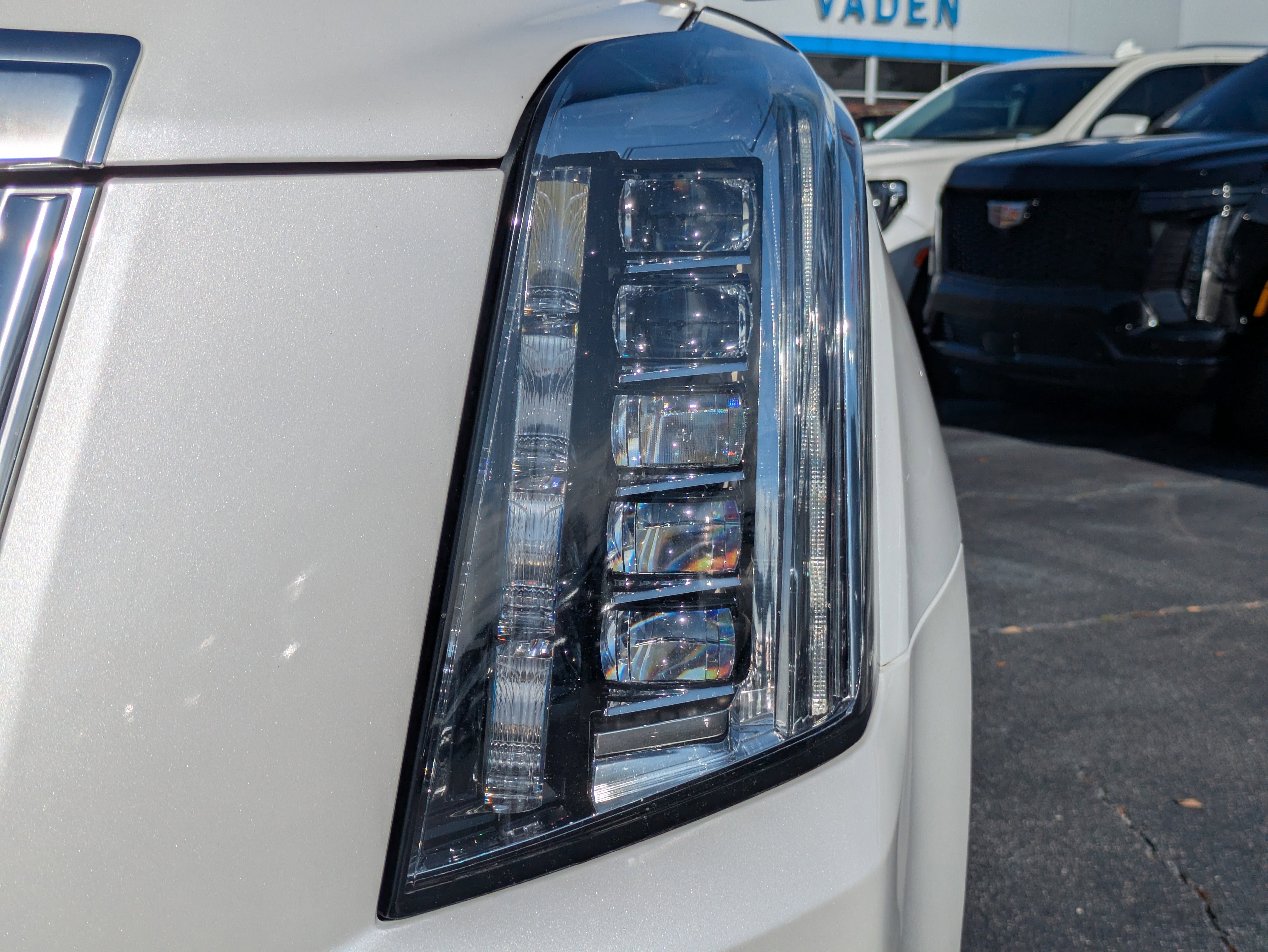 2018 Cadillac Escalade Luxury