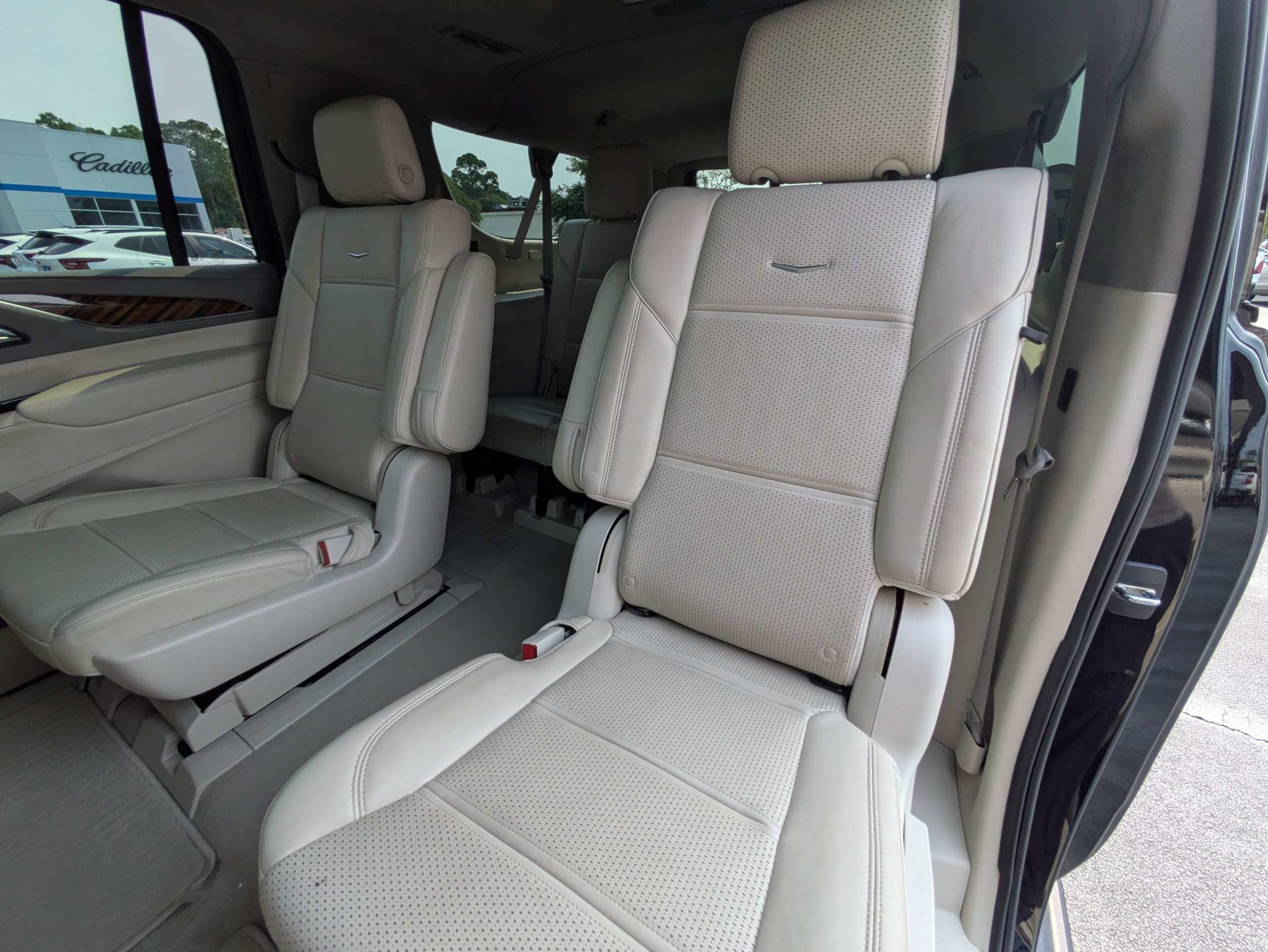 2023 Cadillac Escalade ESV 4WD Sport Platinum