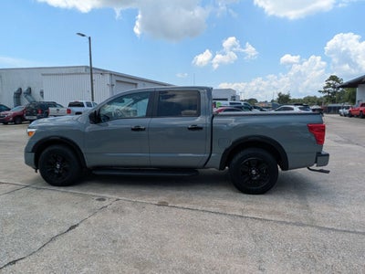 2021 Nissan Titan SV