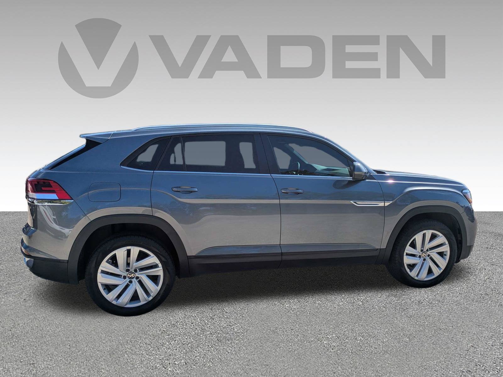 2023 Volkswagen Atlas Cross Sport 2.0T SE w/Technology