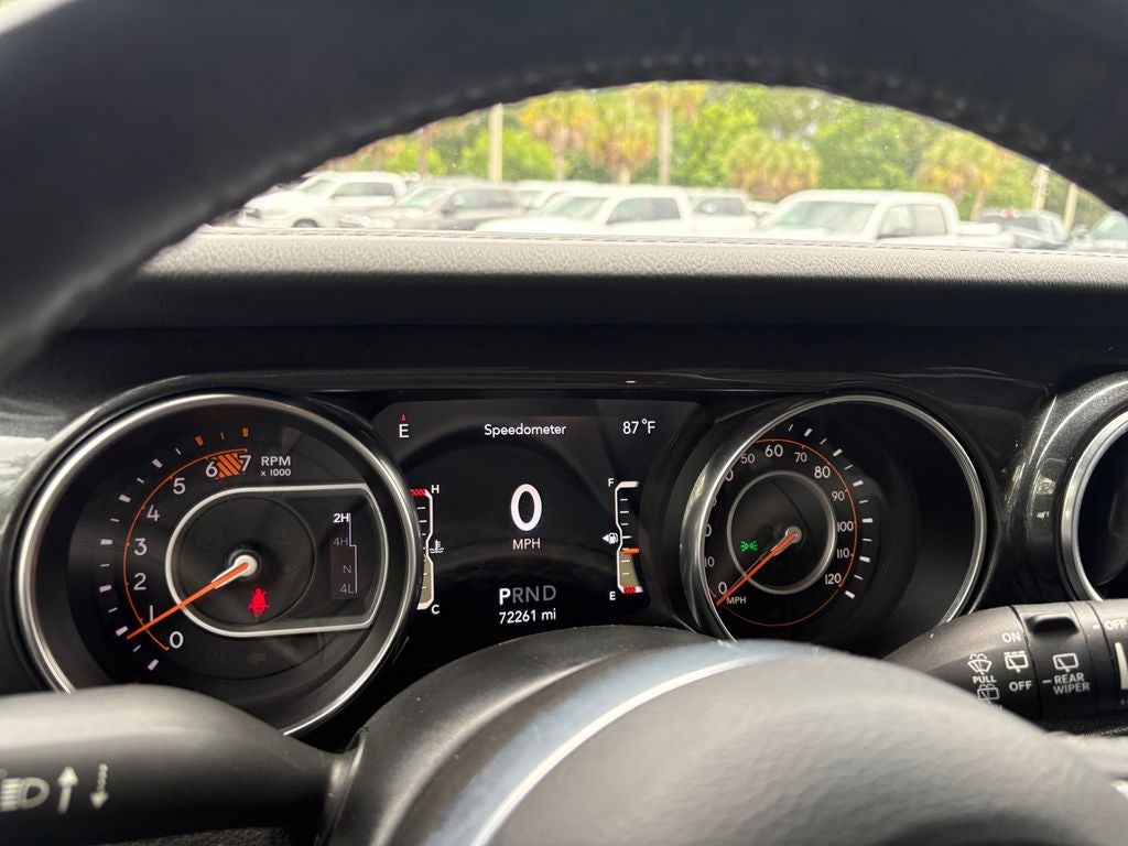 2020 Jeep Wrangler Unlimited Sahara Altitude 4x4