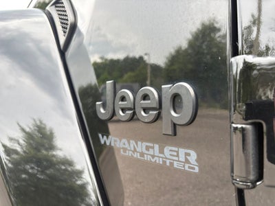 2020 Jeep Wrangler Unlimited Sahara Altitude 4x4
