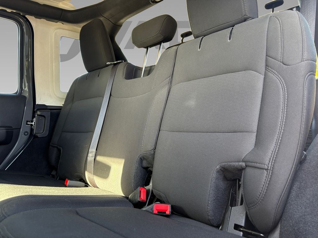 2023 Jeep Wrangler 4-Door Sahara 4x4