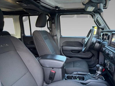 2023 Jeep Wrangler 4-Door Sahara 4x4