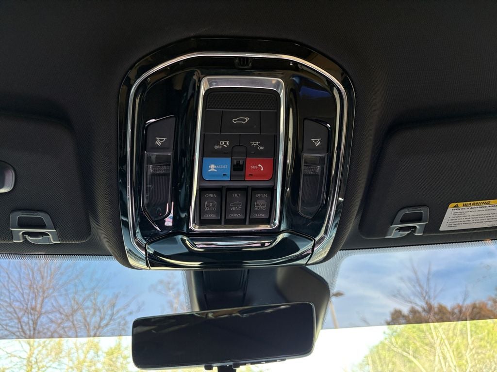 2023 Jeep Grand Cherokee L Summit 4x2