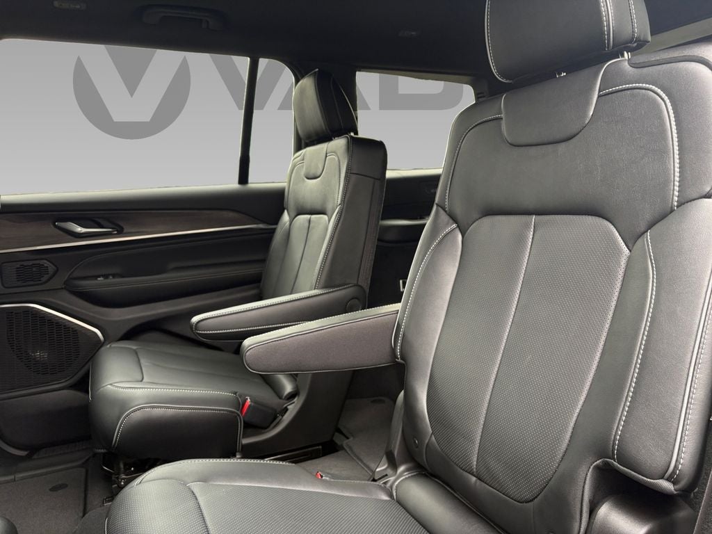 2025 Jeep Grand Cherokee L Overland 4x4
