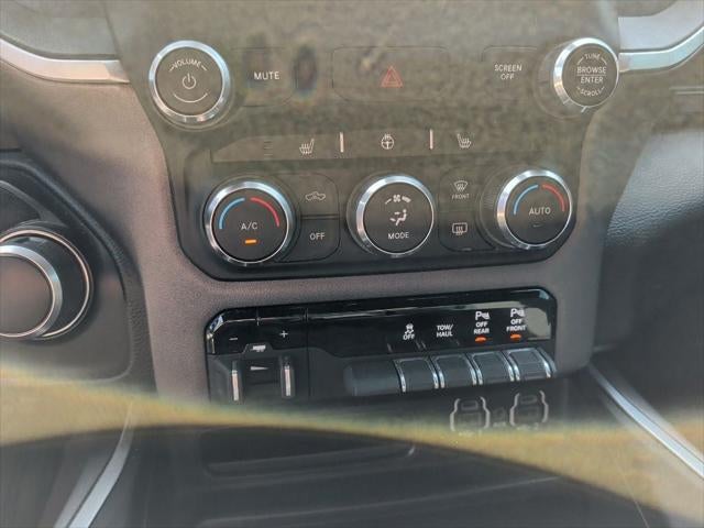 2022 RAM 1500 Big Horn Crew Cab 4x2 5'7' Box
