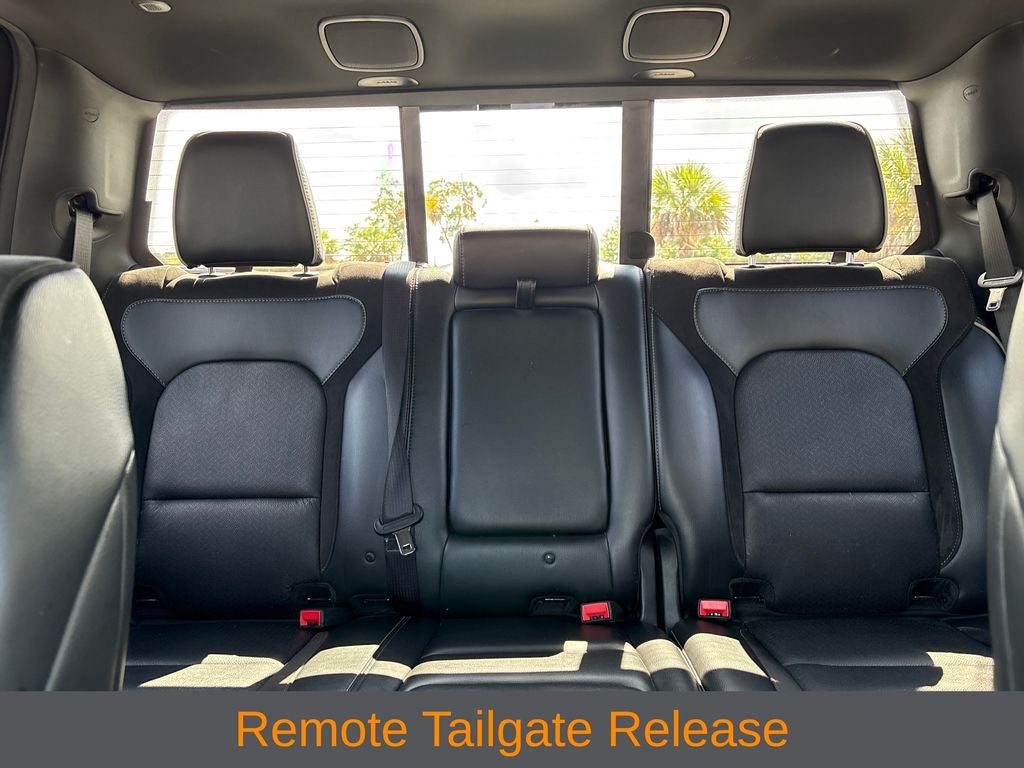 2022 RAM 1500 Laramie Crew Cab 4x4 5'7' Box