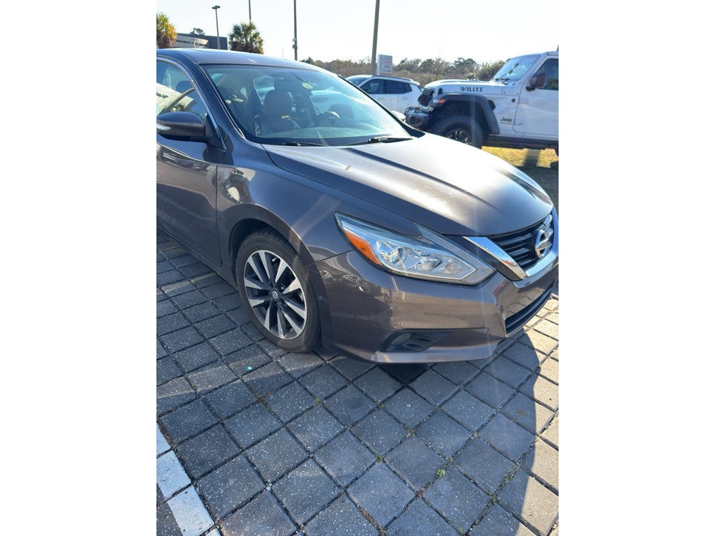 2016 Nissan Altima 2.5 SR