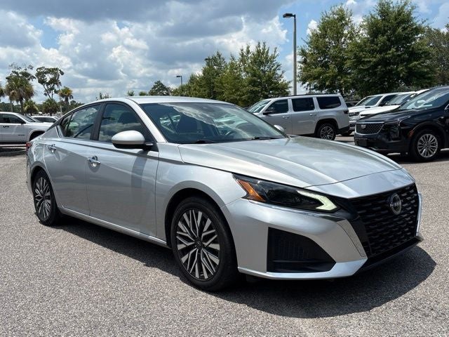 2023 Nissan Altima SV FWD