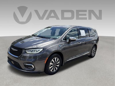 2023 Chrysler Pacifica Hybrid Limited