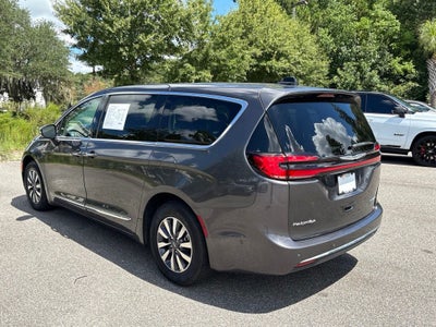 2023 Chrysler Pacifica Hybrid Limited