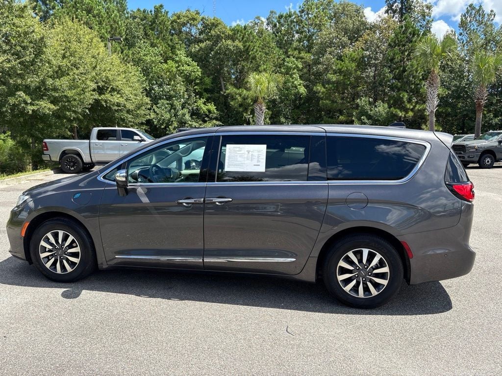 2023 Chrysler Pacifica Hybrid Limited