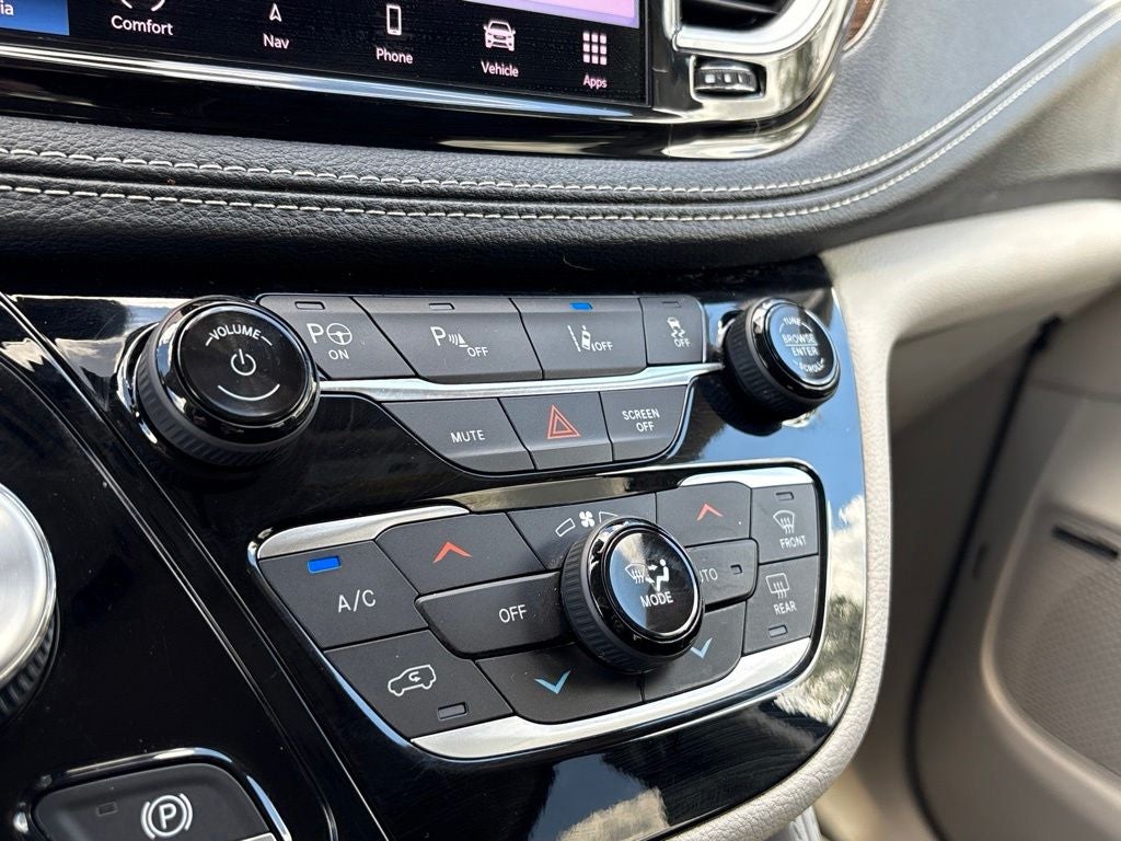 2023 Chrysler Pacifica Hybrid Limited
