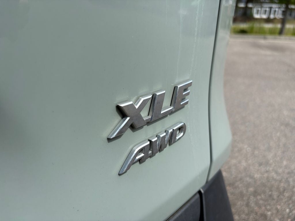 2023 Toyota RAV4 XLE