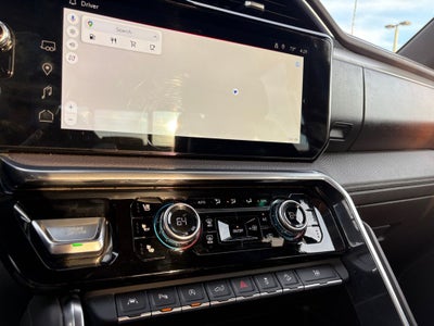 2023 GMC Sierra 1500 4WD Crew Cab Short Box Denali