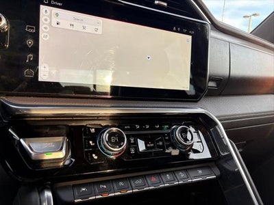 2023 GMC Sierra 1500 4WD Crew Cab Short Box Denali