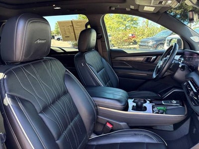 2025 Buick Enclave Avenir FWD