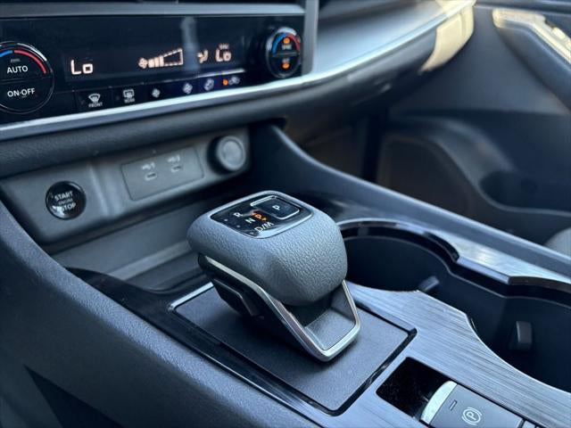 2025 Nissan Rogue SV FWD