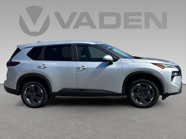 2025 Nissan Rogue SV FWD