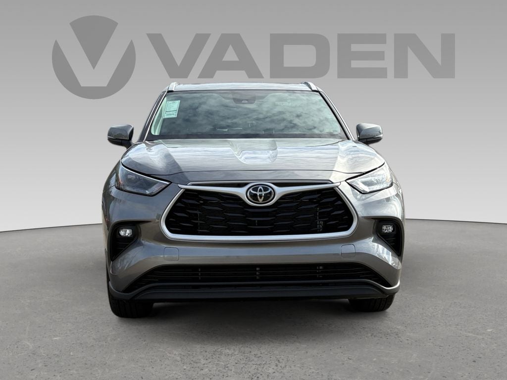 2025 Toyota Highlander XLE