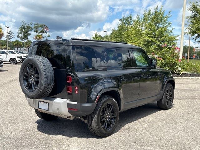 2025 Land Rover Defender 110 P300