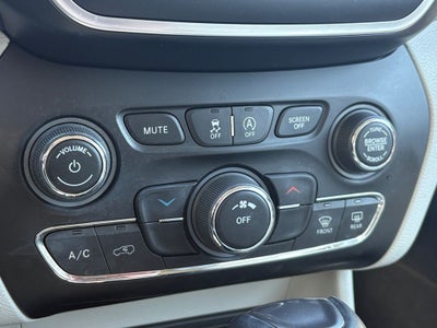 2020 Jeep Cherokee Lux