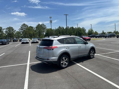 2017 Toyota RAV4 XLE