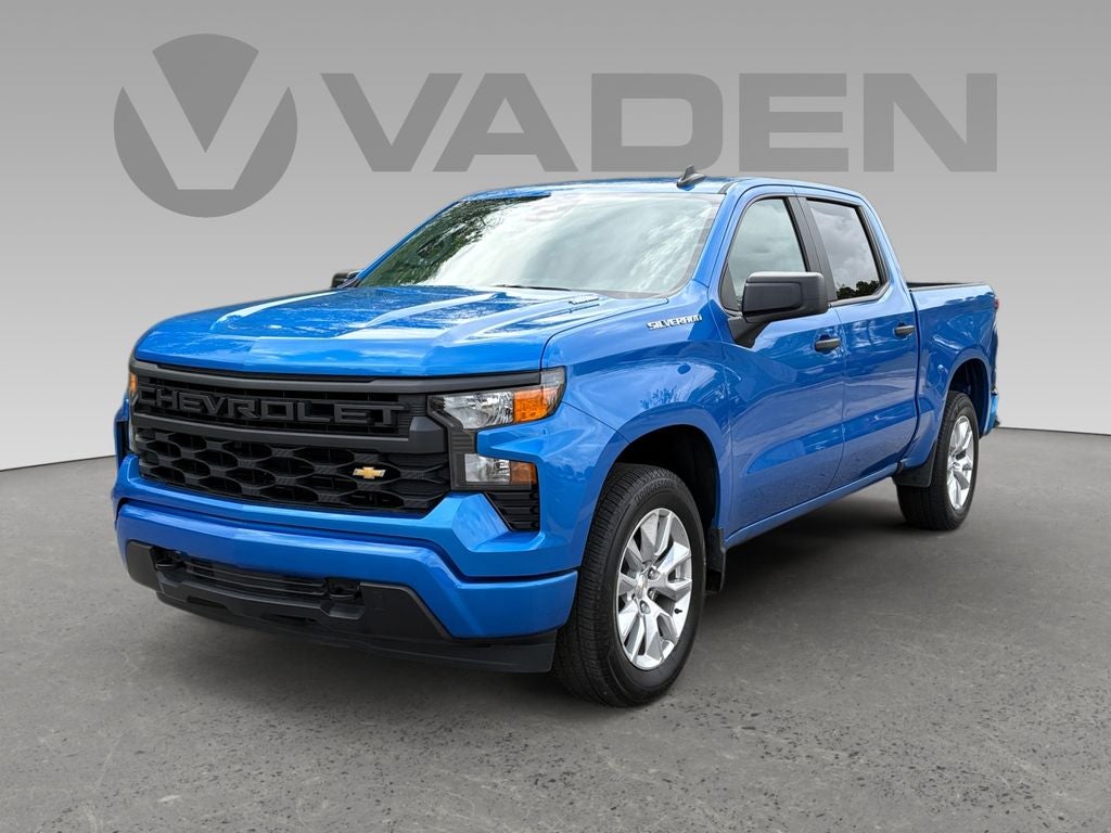 2025 Chevrolet Silverado Custom
