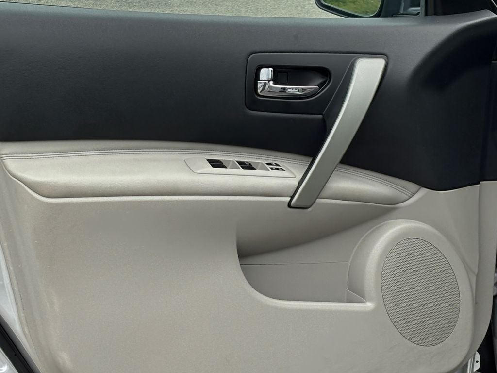 2011 Nissan Rogue SV