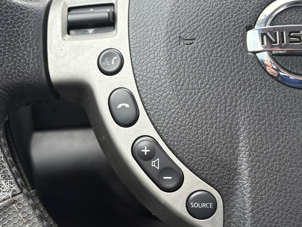 2011 Nissan Rogue SV