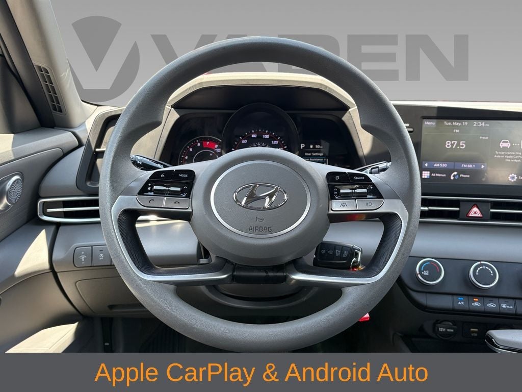 2023 Hyundai Elantra SE