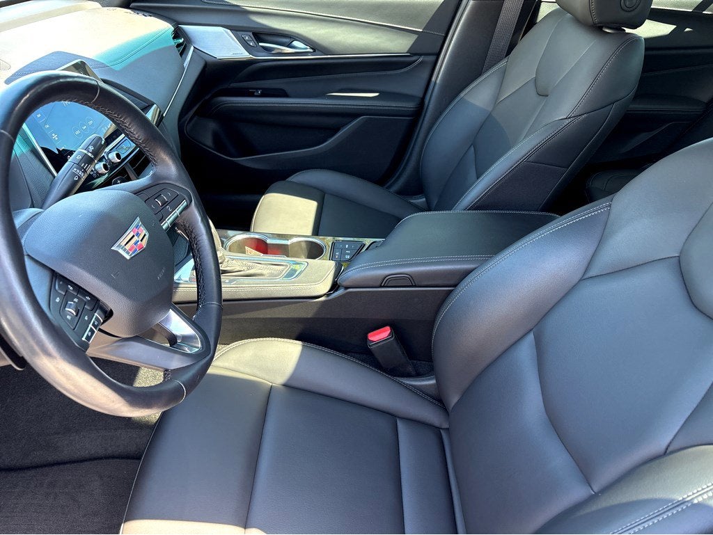 2022 Cadillac CT4 Luxury