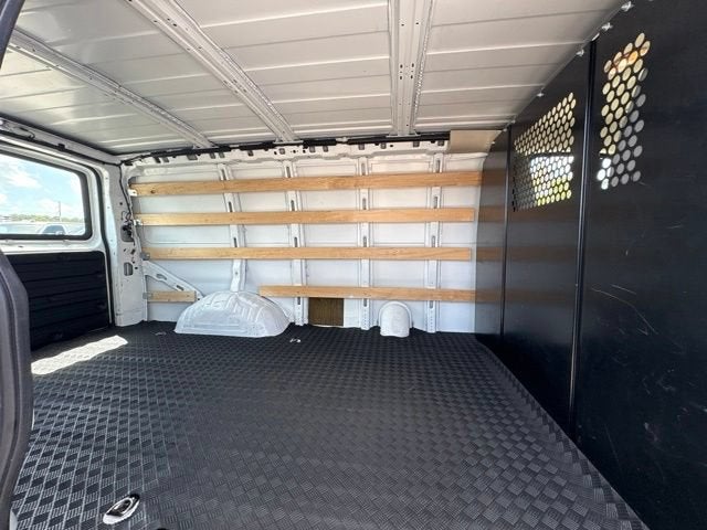2024 GMC Savana Cargo 2500 Work Van