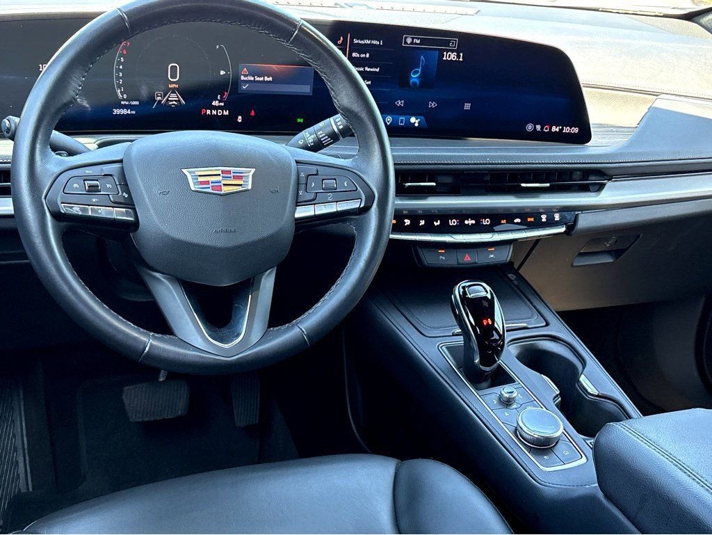 2025 Cadillac XT4 Premium Luxury