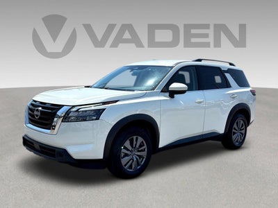 2024 Nissan Pathfinder SV