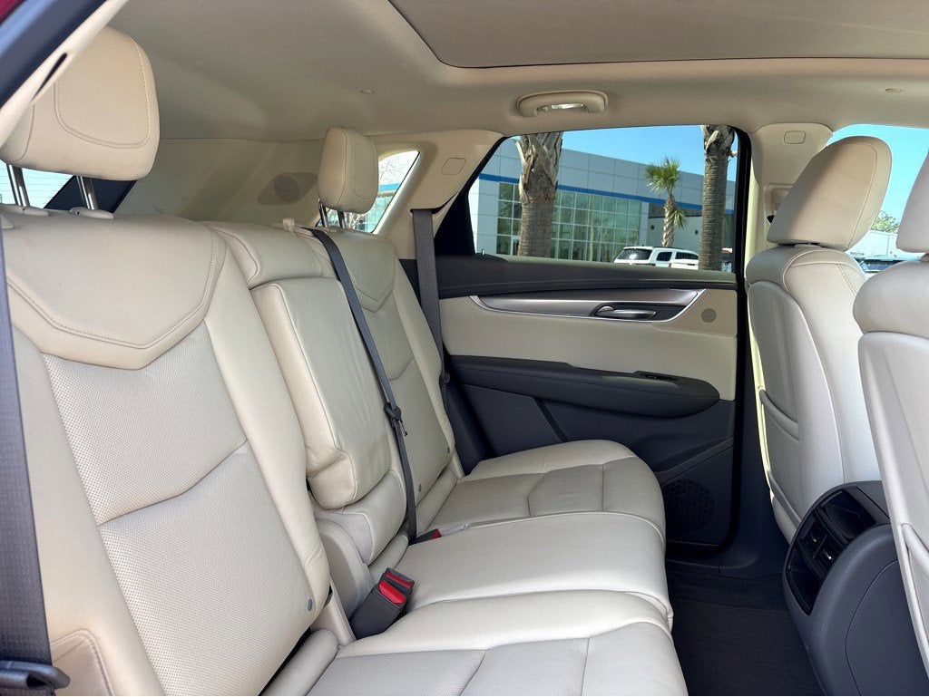 2017 Cadillac XT5 Luxury FWD