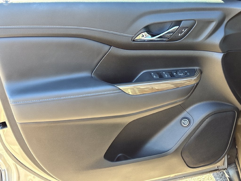 2022 GMC Acadia Base
