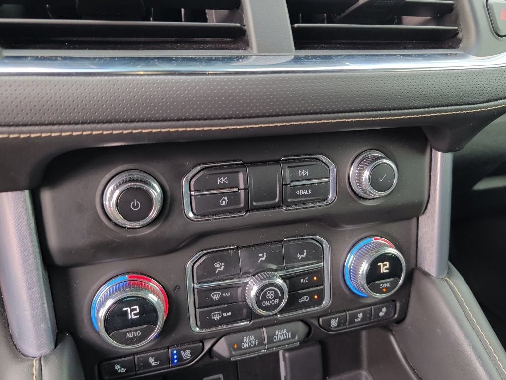 2023 GMC Yukon Base