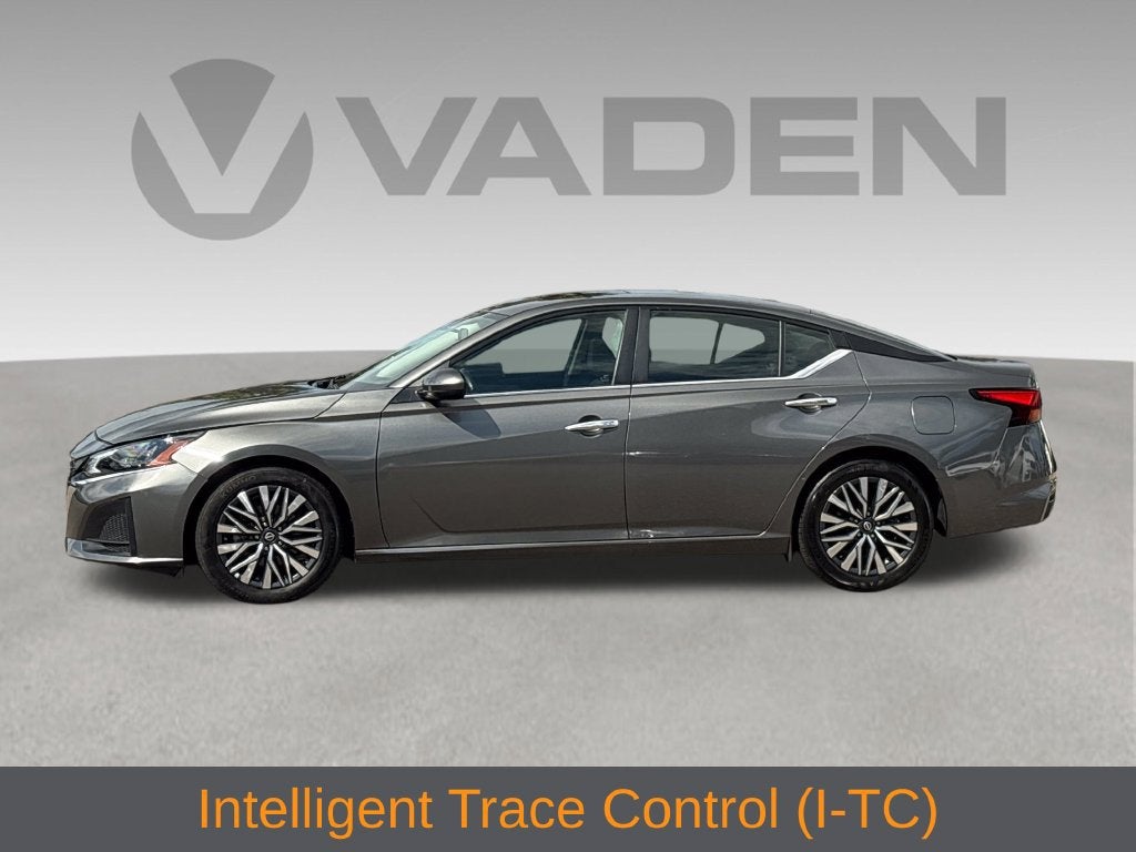 2024 Nissan Altima Base