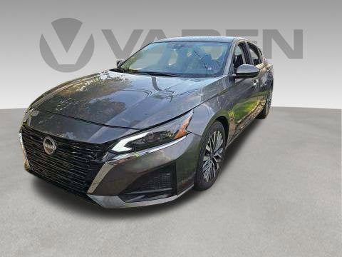 2024 Nissan Altima Base