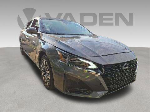 2024 Nissan Altima Base