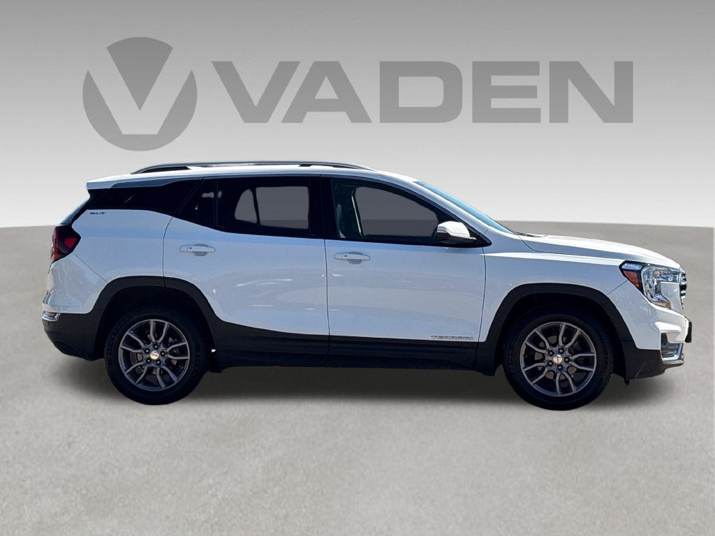 2023 GMC Terrain Base