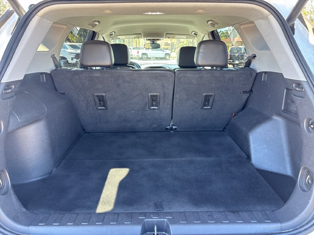 2023 GMC Terrain Base