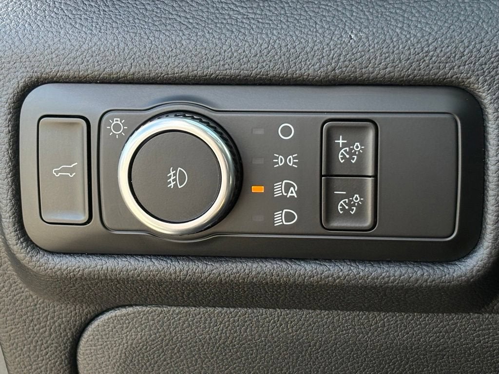 2023 Ford Explorer Base