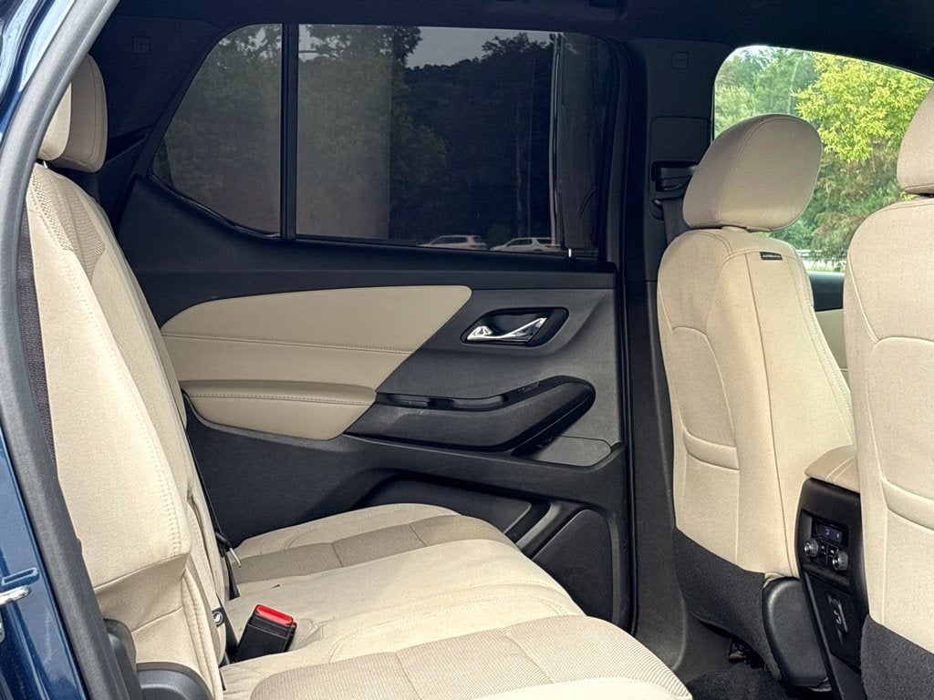 2022 Chevrolet Traverse LS