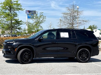 2025 Chevrolet Traverse LT