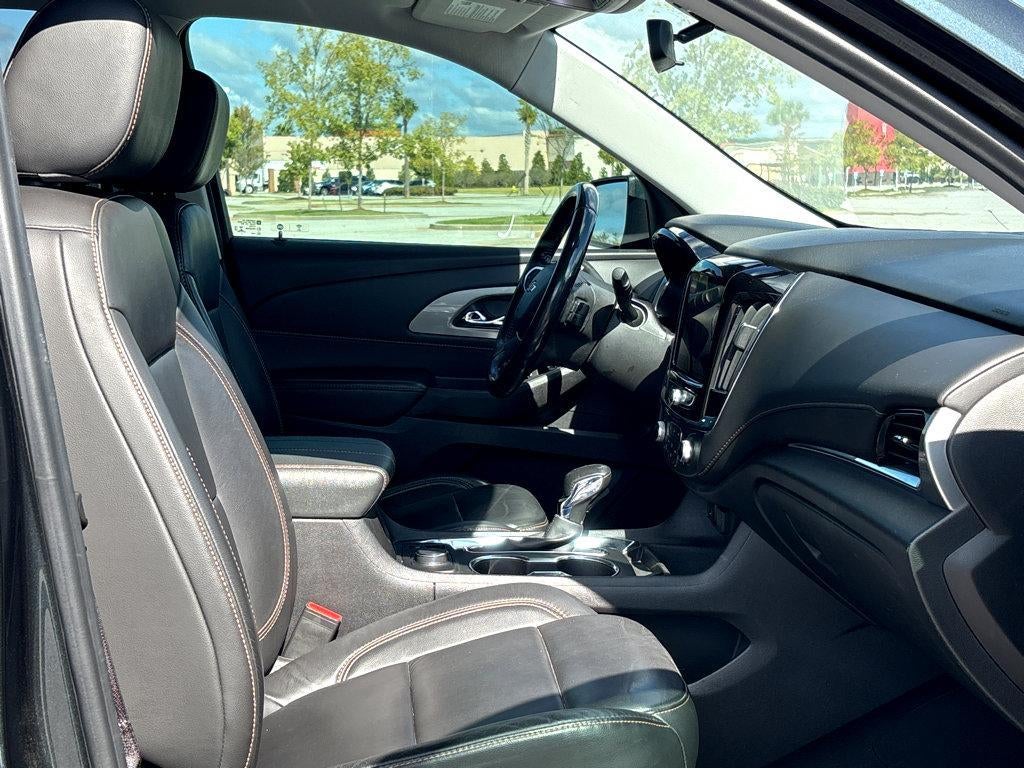2021 Chevrolet Traverse LT Leather
